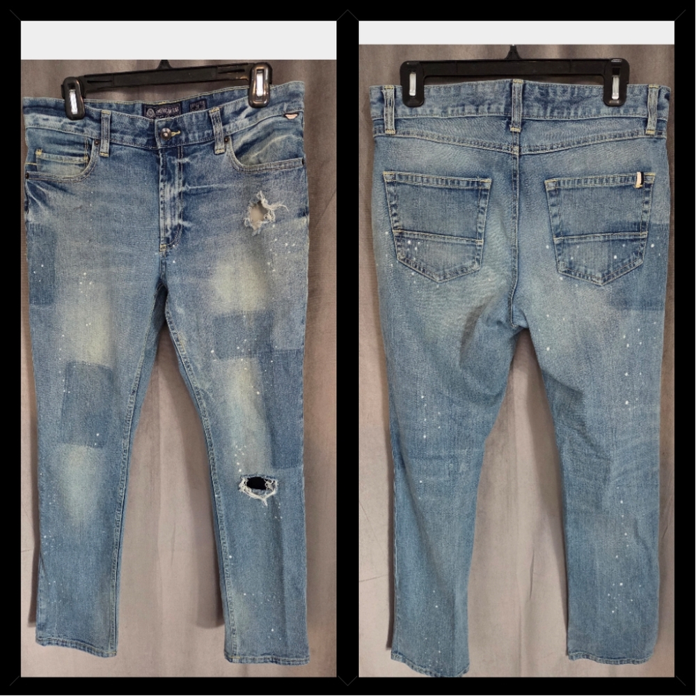American rag size 31x30 distressed jeans
